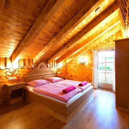 Chalet Steinbock, St Martin Am Tennengebirge Gasthof