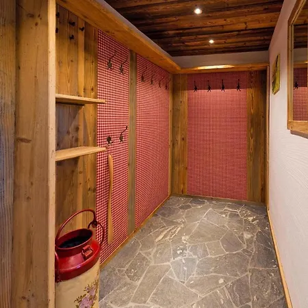 Chalet Chalet Steinbock, St Martin Am Tennengebirge
